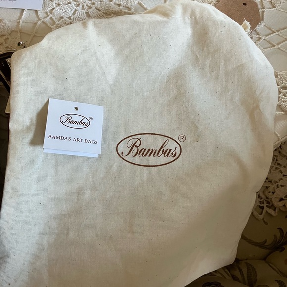 Designer Bambas Art Leather Hand Painted Cross Body Shoulder Bag. - Picture 7 of 7